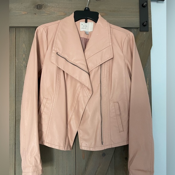 Beige-pink faux leather jacket - Picture 5 of 5